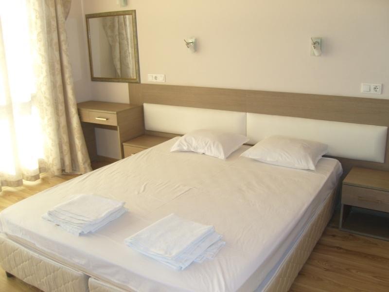 Pomorie Bay Aparthotel Zimmer foto